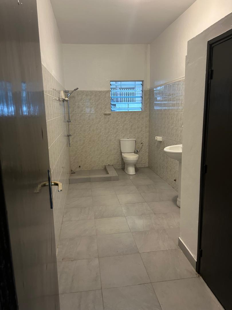 Villa avec Jardin à louer à Cotonou Cocotiers