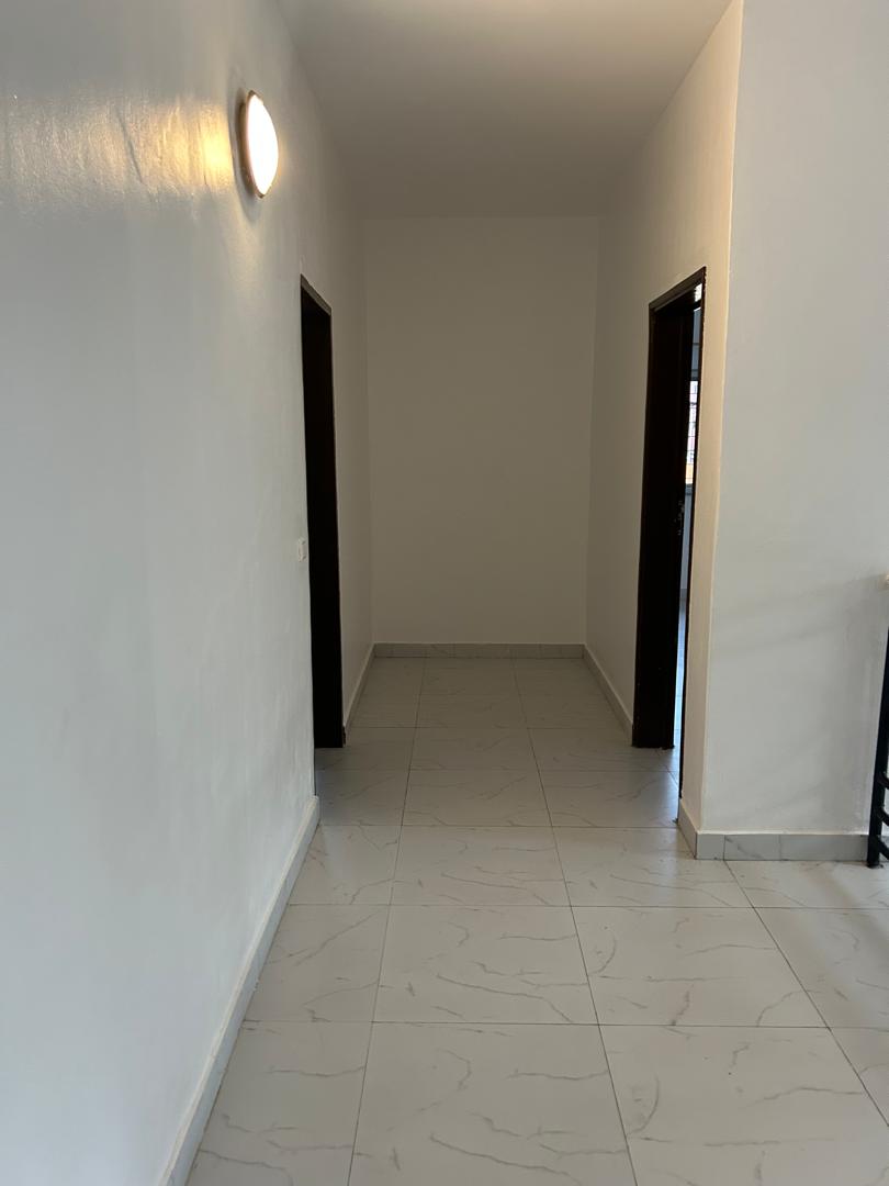 Villa avec Jardin à louer à Cotonou Cocotiers