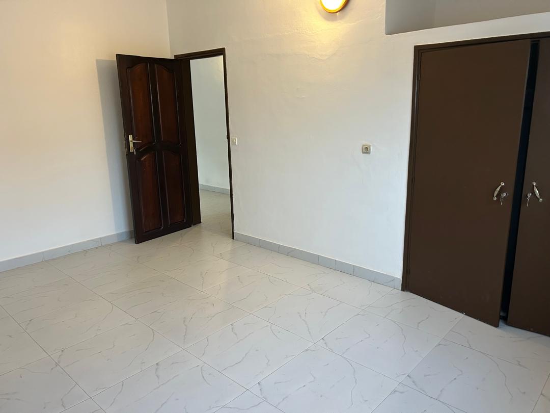 Villa avec Jardin à louer à Cotonou Cocotiers