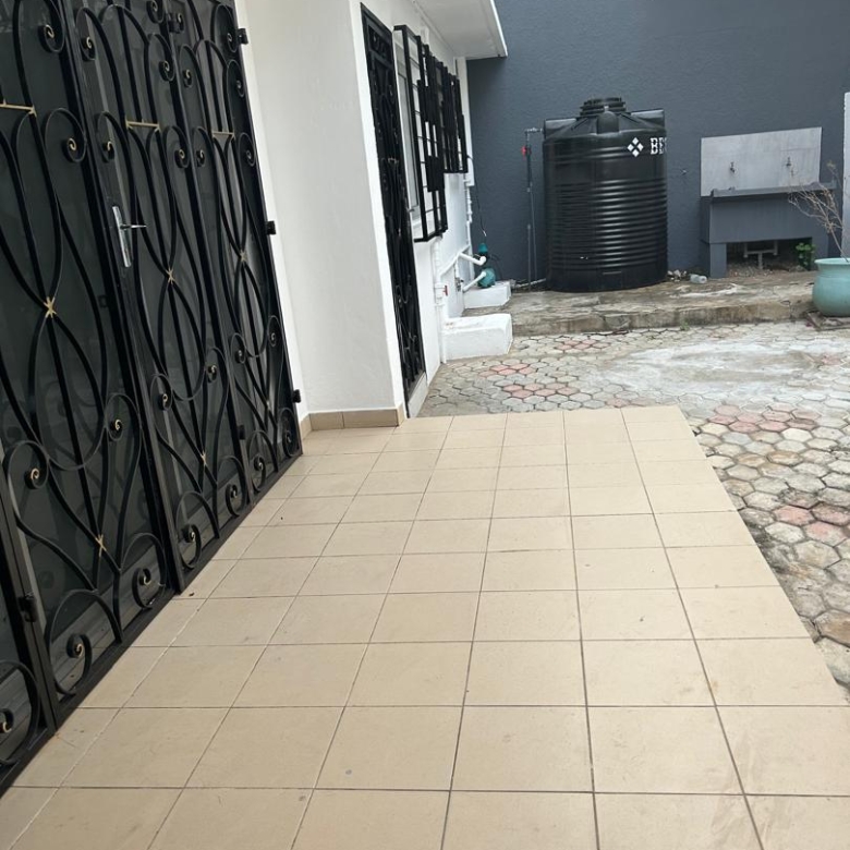 Villa avec Jardin à louer à Cotonou Cocotiers