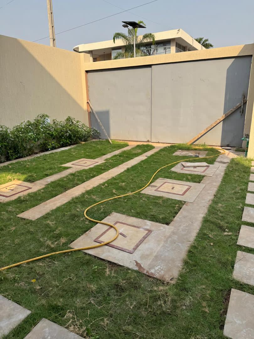 Villa avec piscine à louer à Cotonou Haie-Vive Cocotiers