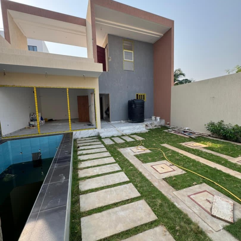 Villa avec piscine à louer à Cotonou Haie-Vive Cocotiers