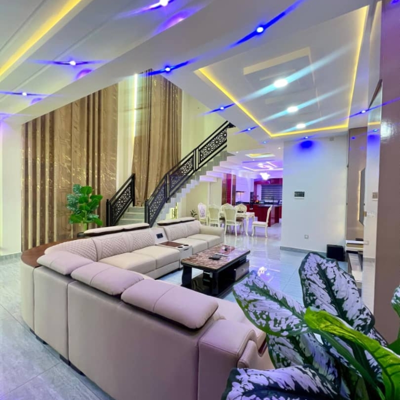 Villa meublée à louer à Abomey-Calavi Tankpè