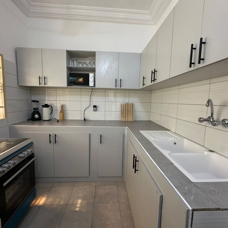 Villa meublée à louer avec Jardin à Fidjrossè Plage