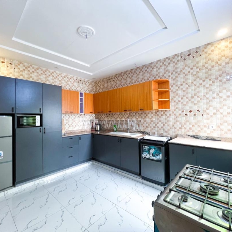 Appartement meublé à louer à Cotonou Fidjrossè Plage (82)