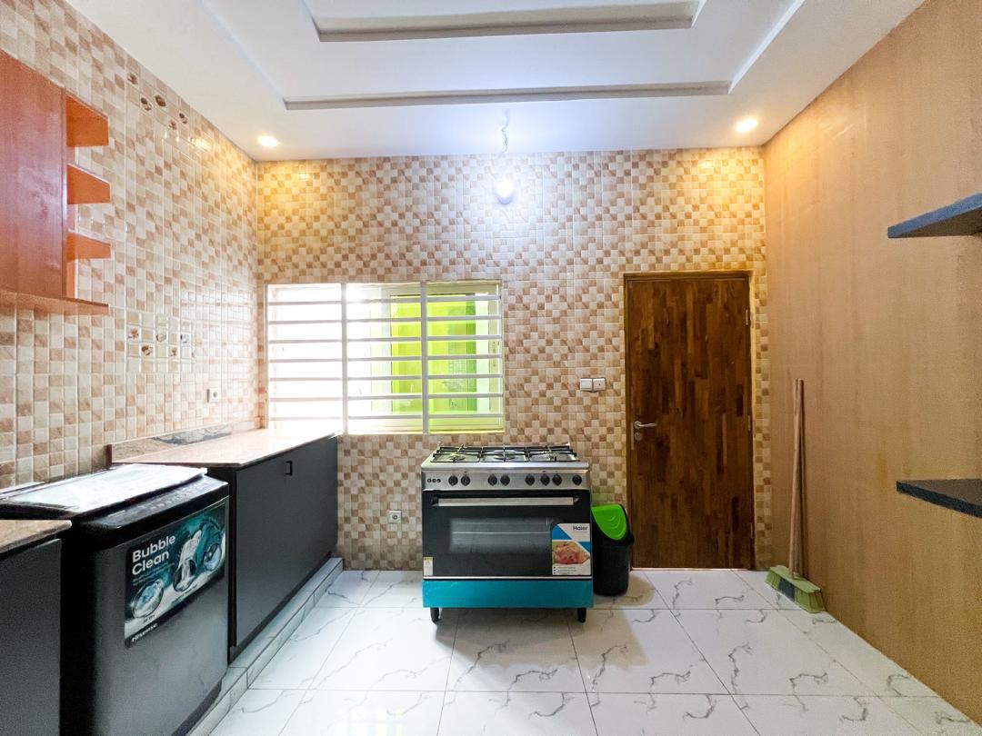 Appartement meublé à louer à Cotonou Fidjrossè Plage (82)