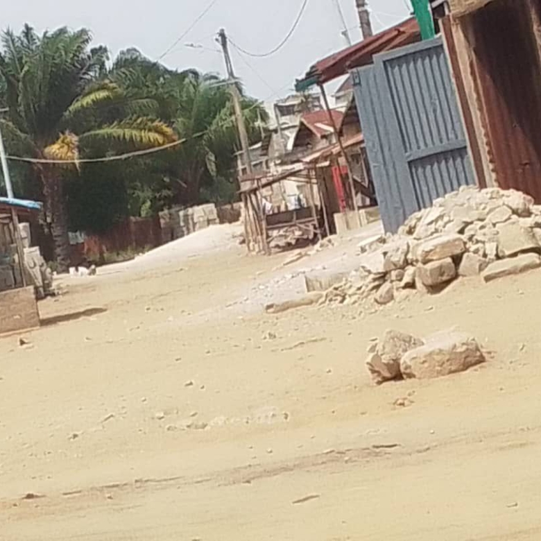 Parcelle à vendre à Cotonou Fidjrossè Centre (6)