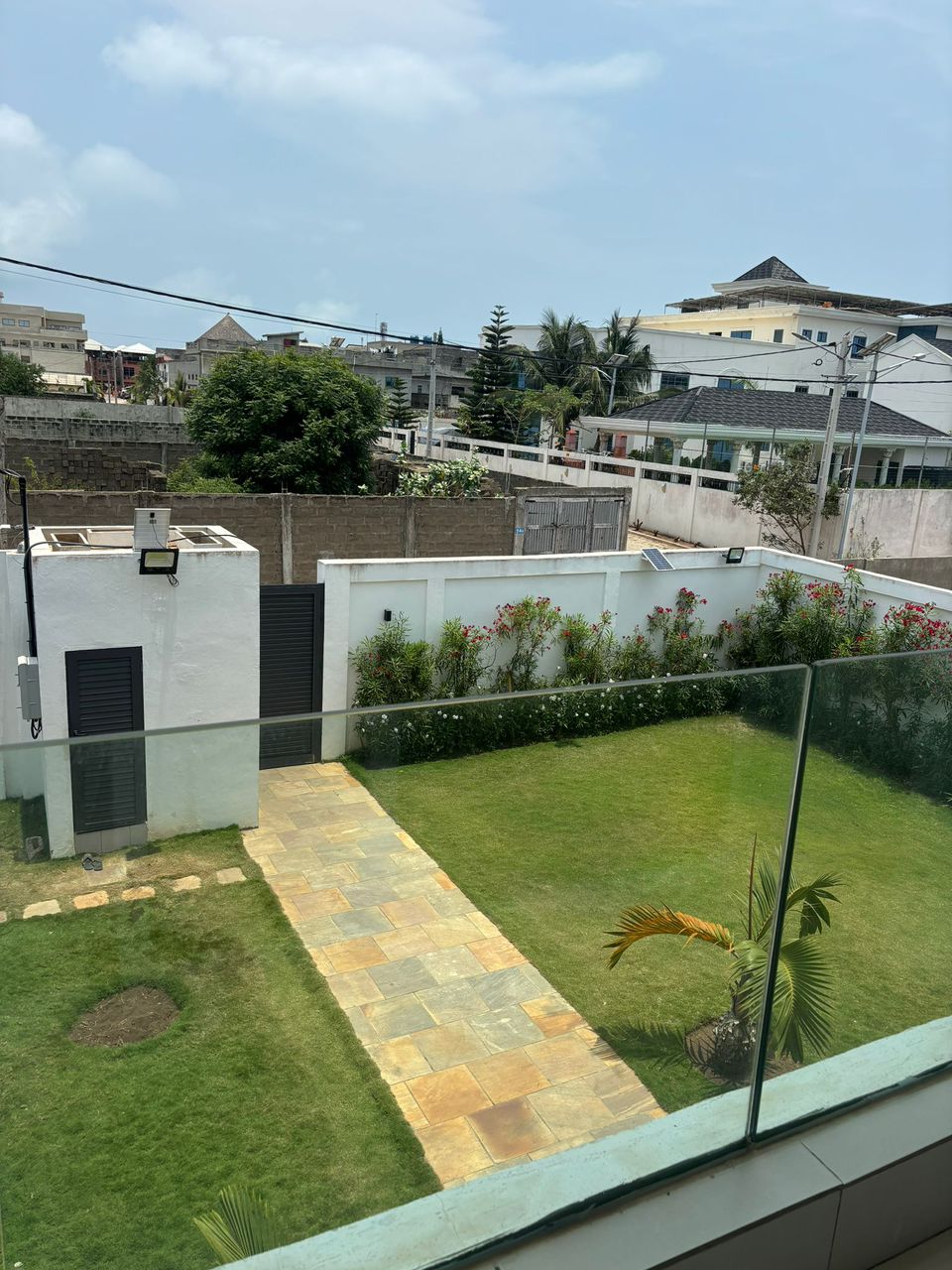 Villa Duplex meublée à Fidjrossè-Akogbato