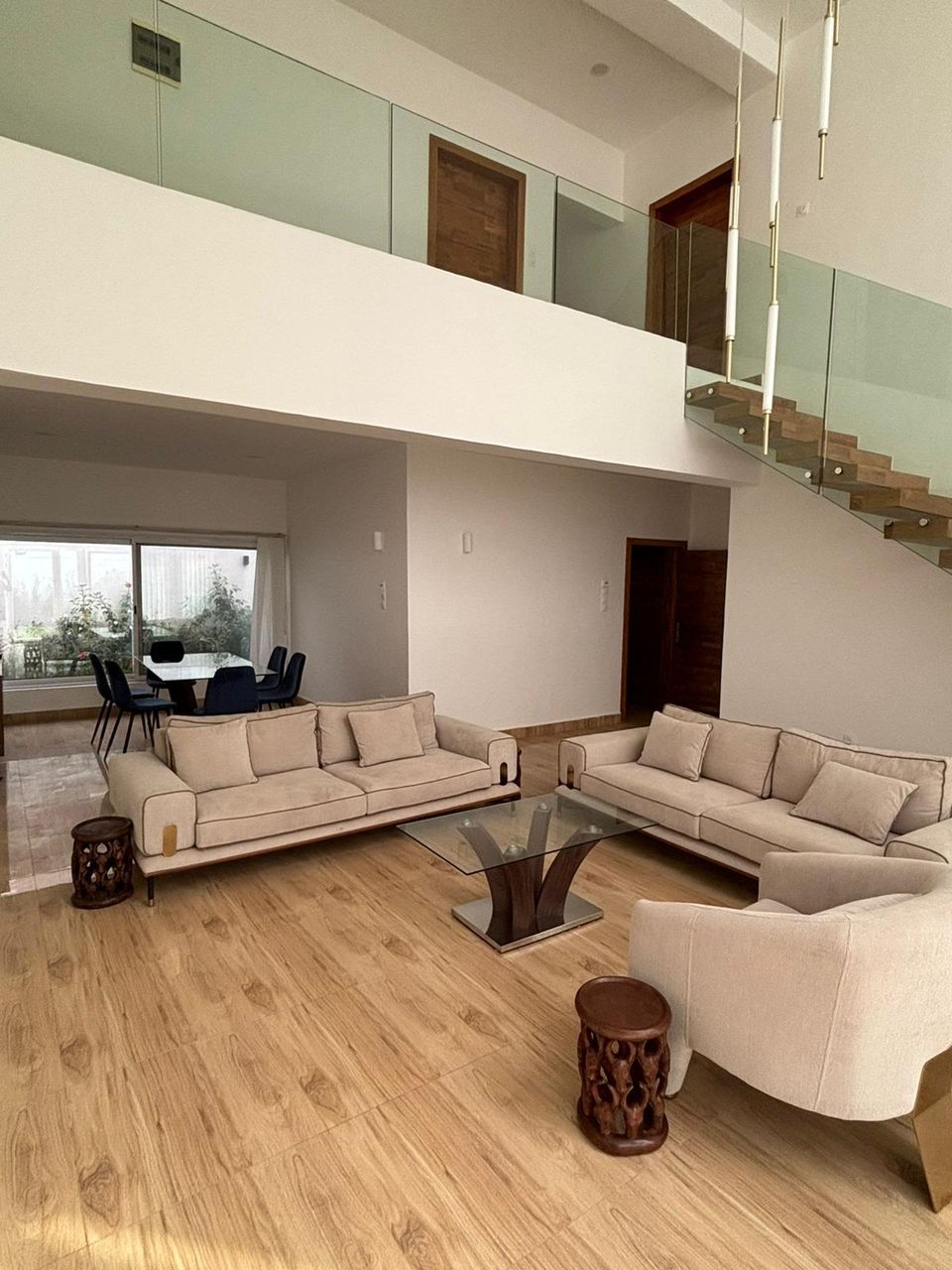 Villa Duplex meublée à Fidjrossè-Akogbato