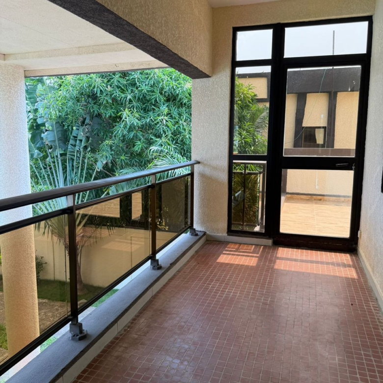 Villa avec piscine à louer à Cotonou Erevan Aéroport