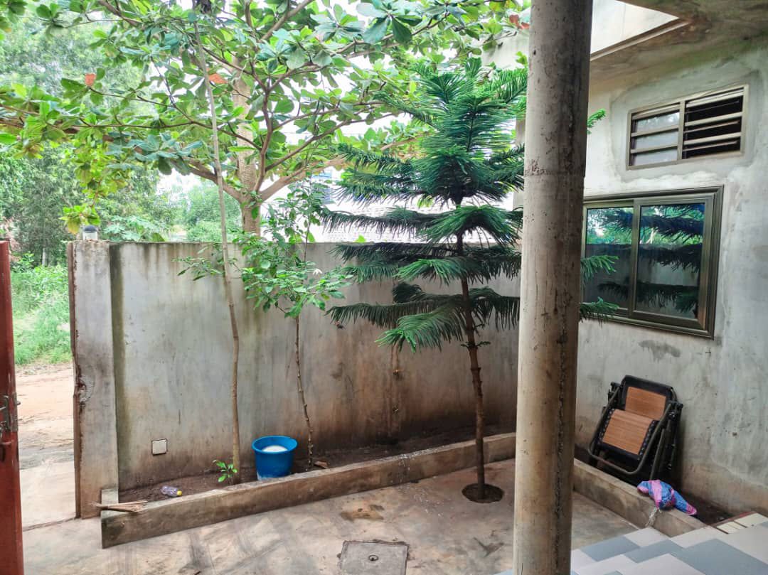 Villa dallée à vendre à Abomey-Calavi Tokan