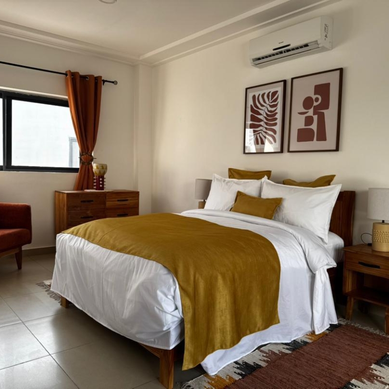 Villa meublée avec piscine à louer à Cotonou Quartier Jack