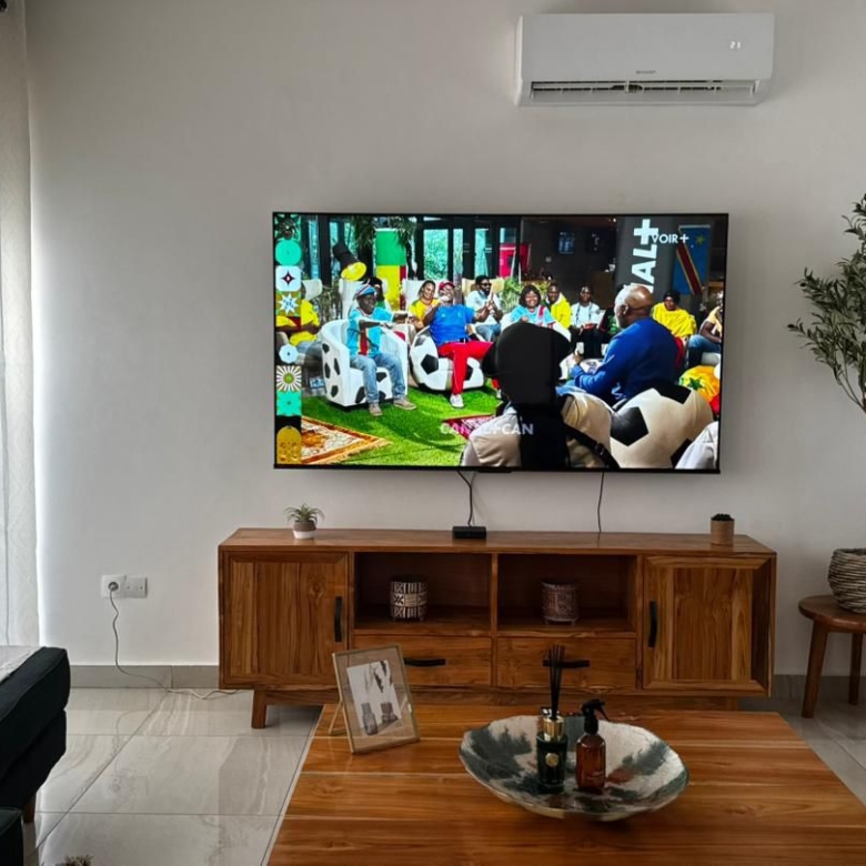 Villa meublée avec piscine à louer à Cotonou Quartier Jack