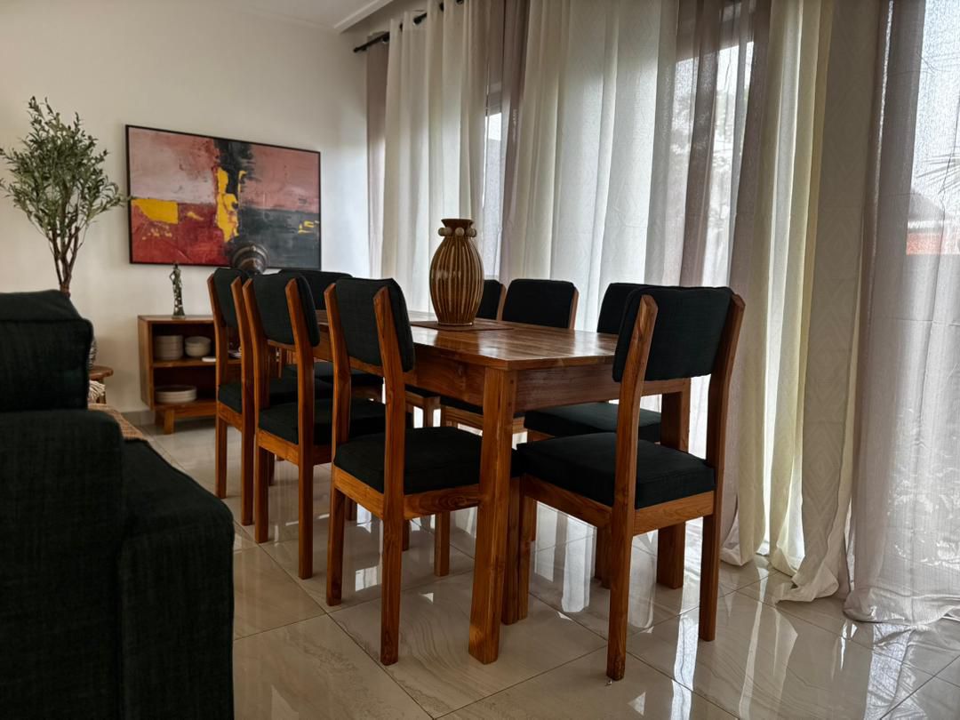 Villa meublée avec piscine à louer à Cotonou Quartier Jack