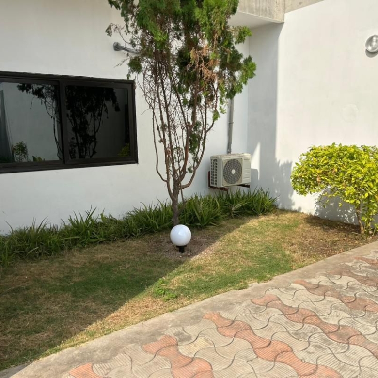 Villa o louer à Cotonou Akpakpa zone des ambassades