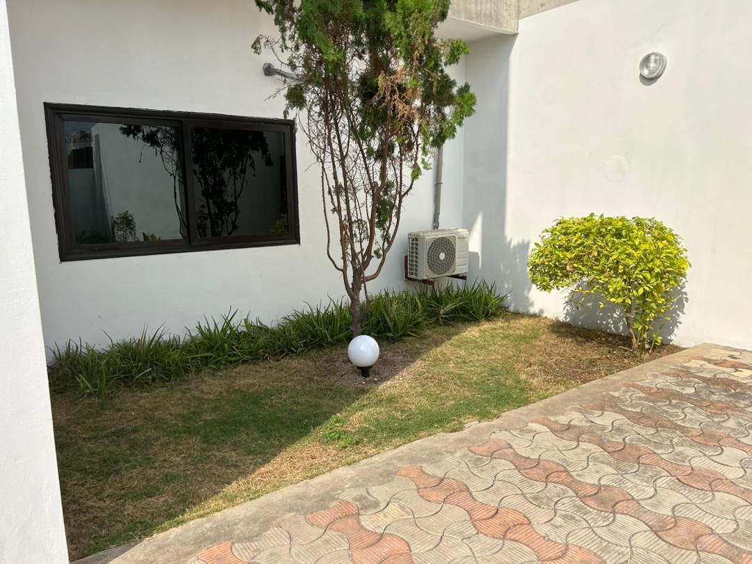 Villa o louer à Cotonou Akpakpa zone des ambassades