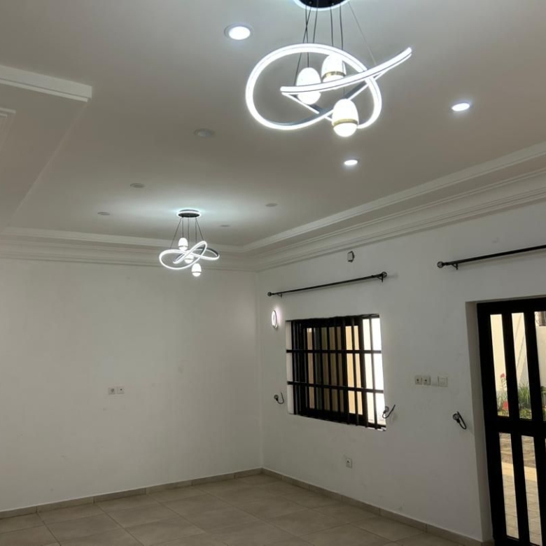 Villa o louer à Cotonou Akpakpa zone des ambassades