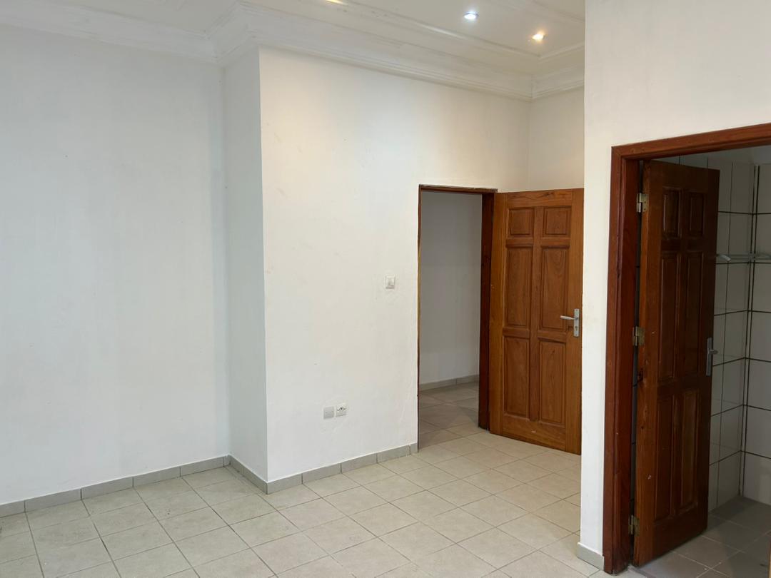 Villa o louer à Cotonou Akpakpa zone des ambassades