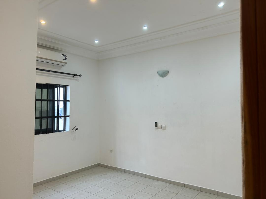 Villa o louer à Cotonou Akpakpa zone des ambassades