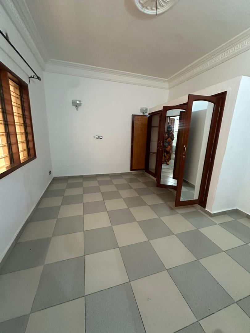 Appartement Entrée personnelle à louer à Cotonou Fidjrossè