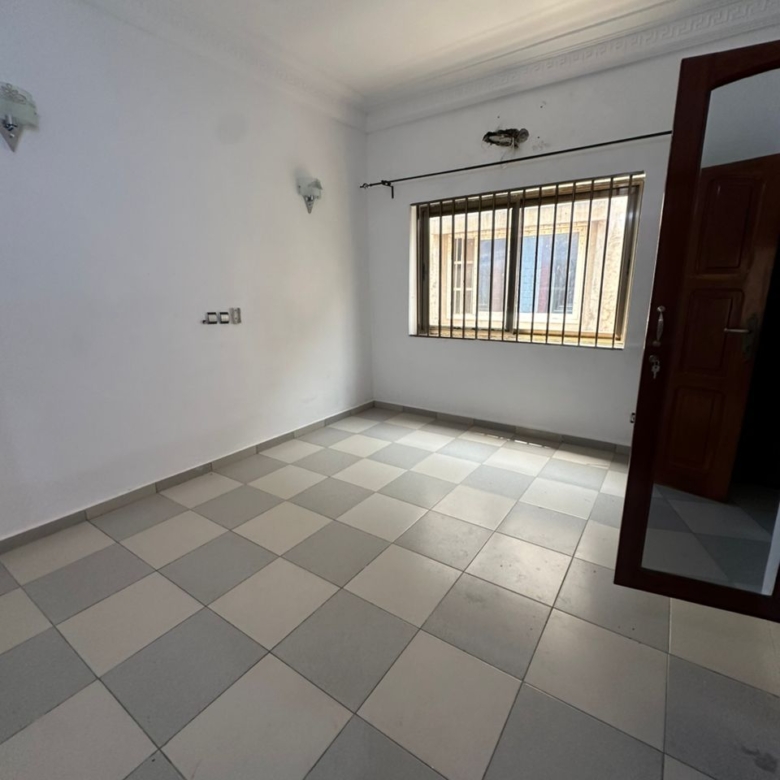 Appartement Entrée personnelle à louer à Cotonou Fidjrossè