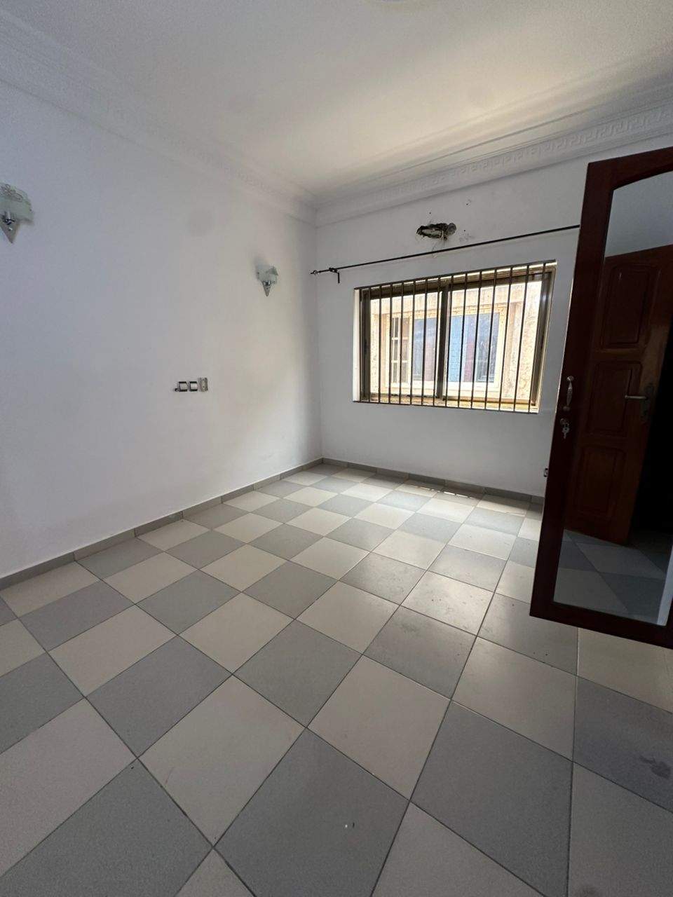 Appartement Entrée personnelle à louer à Cotonou Fidjrossè