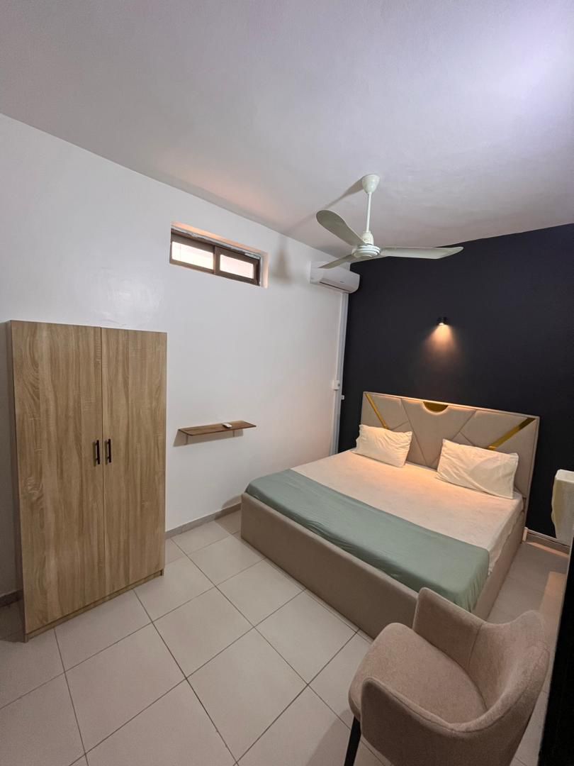 Appartement meublé à louer à Cotonou Fidjrossè Plage (94)