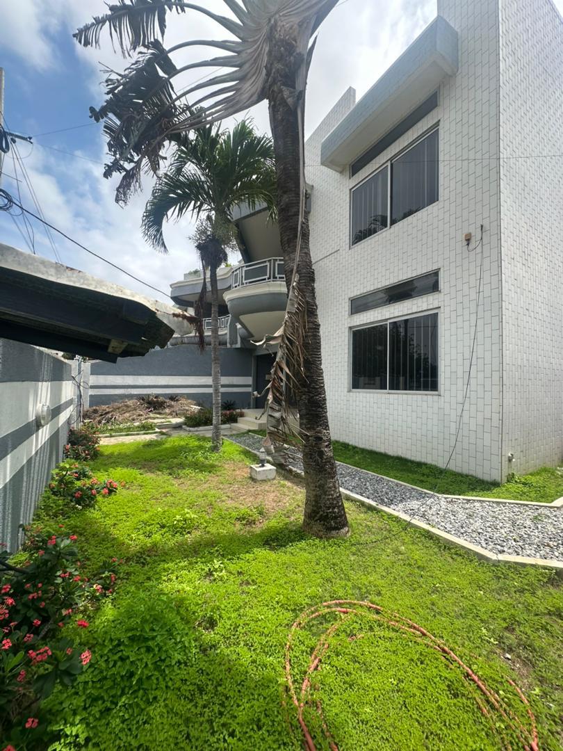 Deux Villas Duplex à vendre à Cotonou Camp Guézo