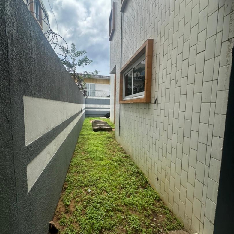 Deux Villas Duplex à vendre à Cotonou Camp Guézo