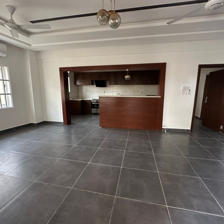 Entrée Personnelle à louer à Cotonou Fidjrossè Plage (19)