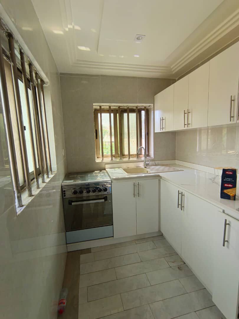 Entrée personnelle à louer à Cotonou Haie-Vive