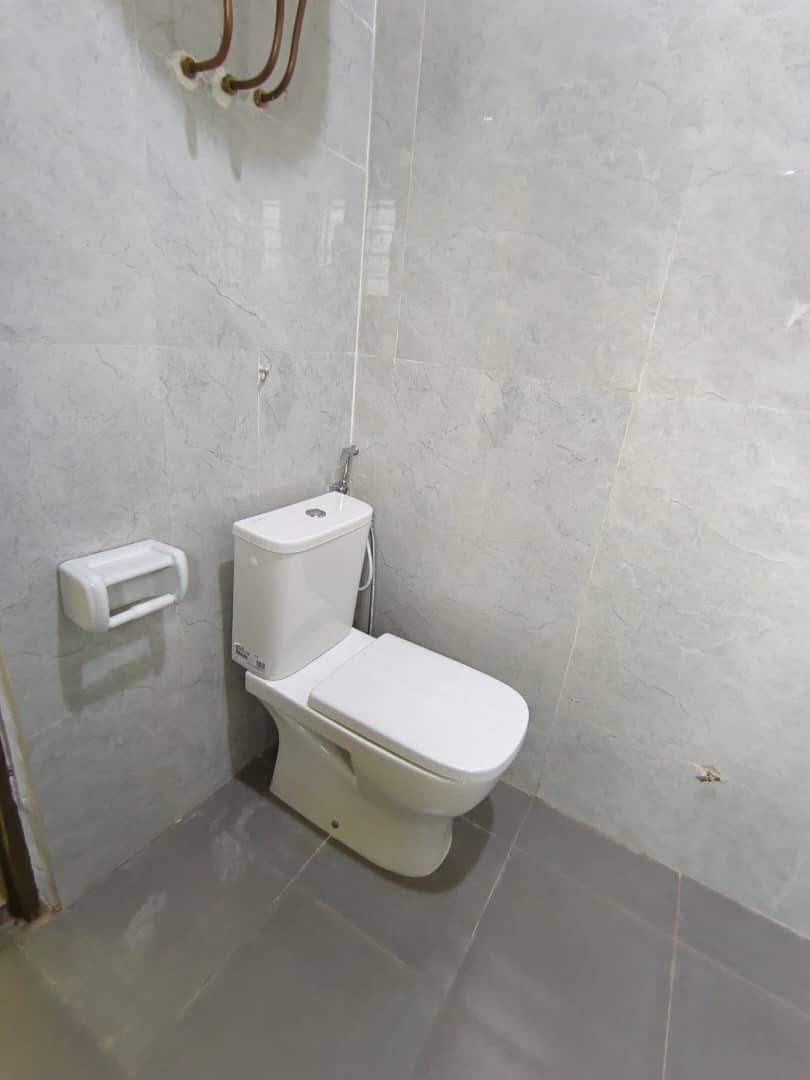 Entrée personnelle à louer à Cotonou Haie-Vive