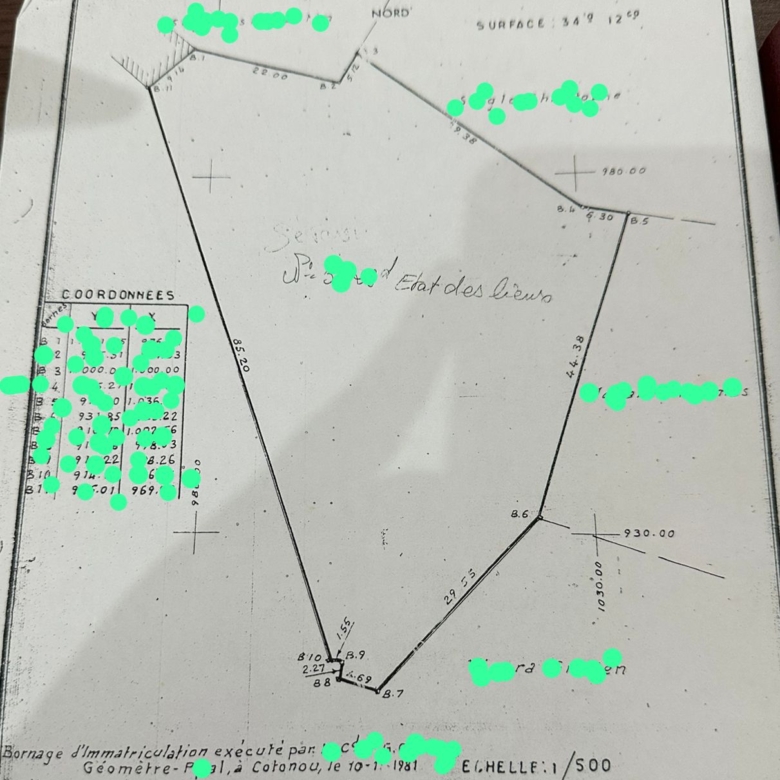 Grand Terrain à vendre au Bord du Goudron à Cotonou Kouhounou