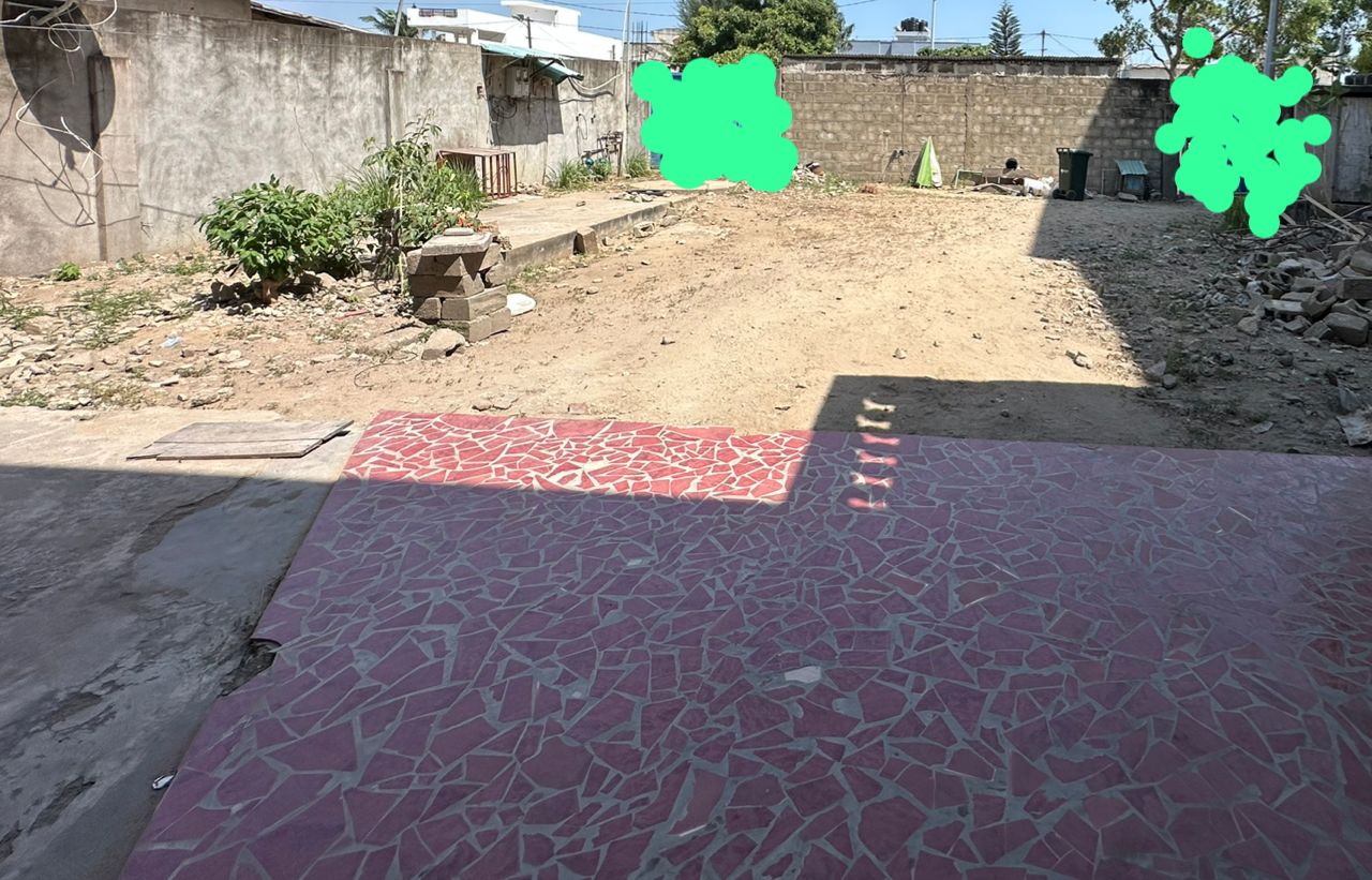 Parcelle bâtie à vendre à Cotonou Gbèdjromindé (2)