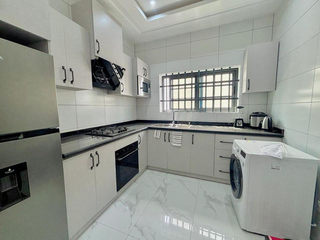 Villa meublée à louer à Cotonou Fidjrossè (55)