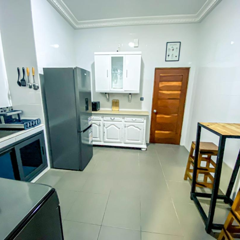 Appartement meublé à louer à Cotonou Fidjrossè Togbin Plage (13)