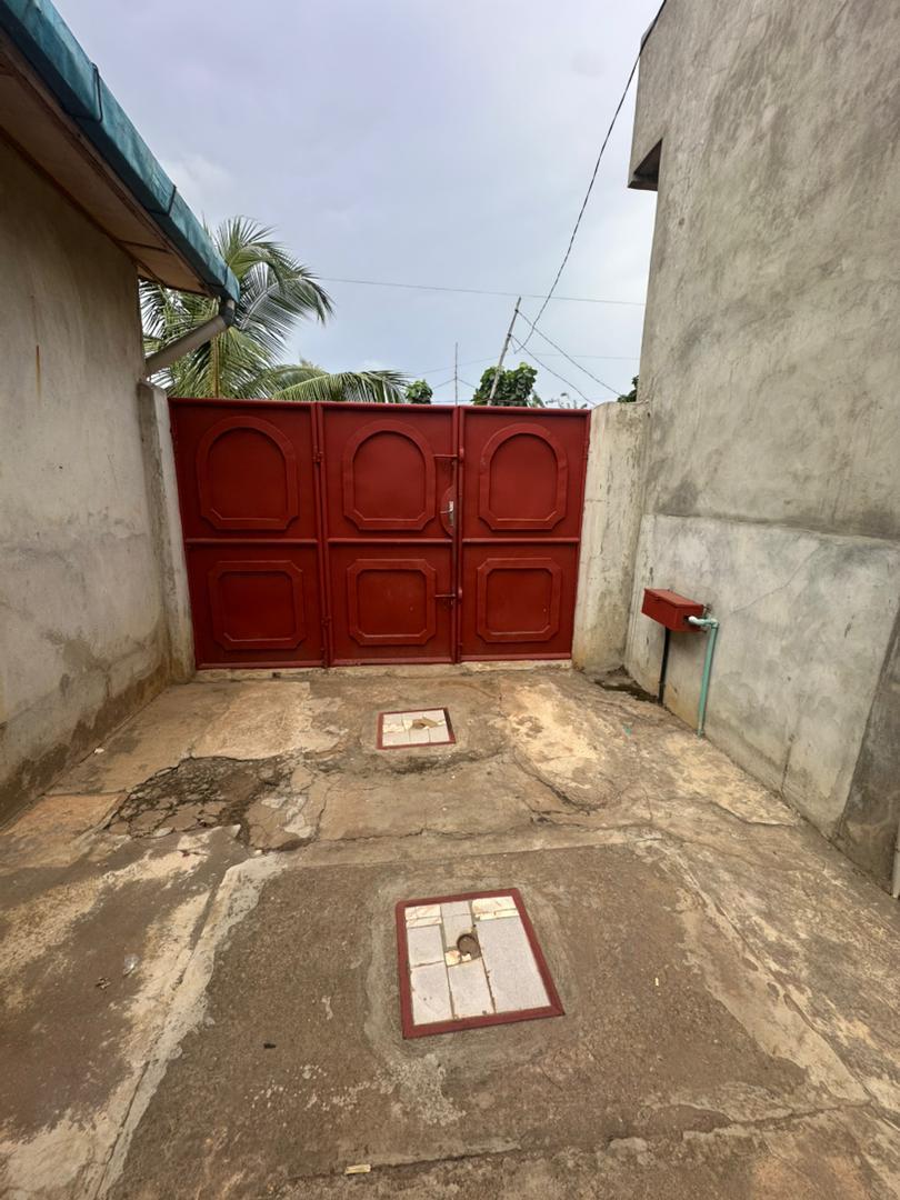 Maison inachevée à vendre à Abomey-Calavi Womey Sodo (2)