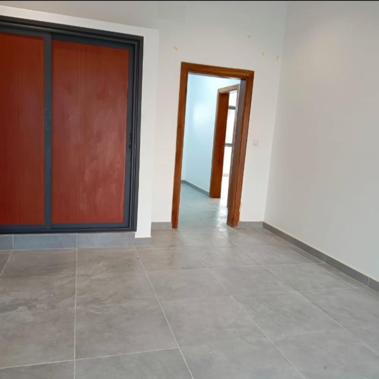 Villa avec piscine à louer à Cotonou Fidjrossè