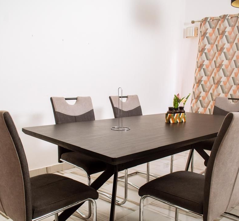 Villa meublée à louer à Cotonou Fidjrossè (63)