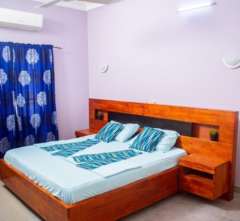 Villa meublée à louer à Cotonou Fidjrossè (63)