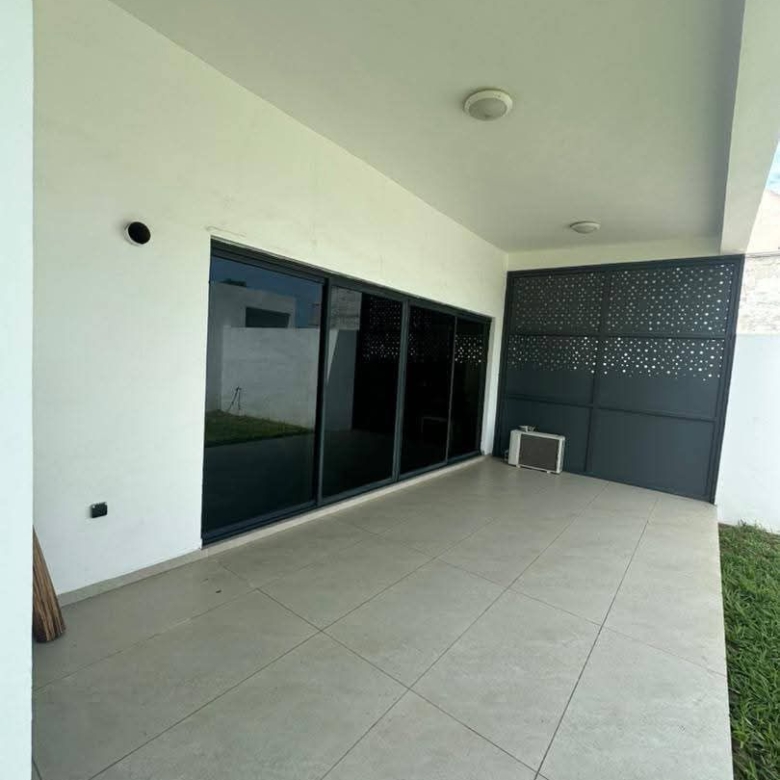 Appartement à louer à Cotonou Fidjrossè Plage (16)