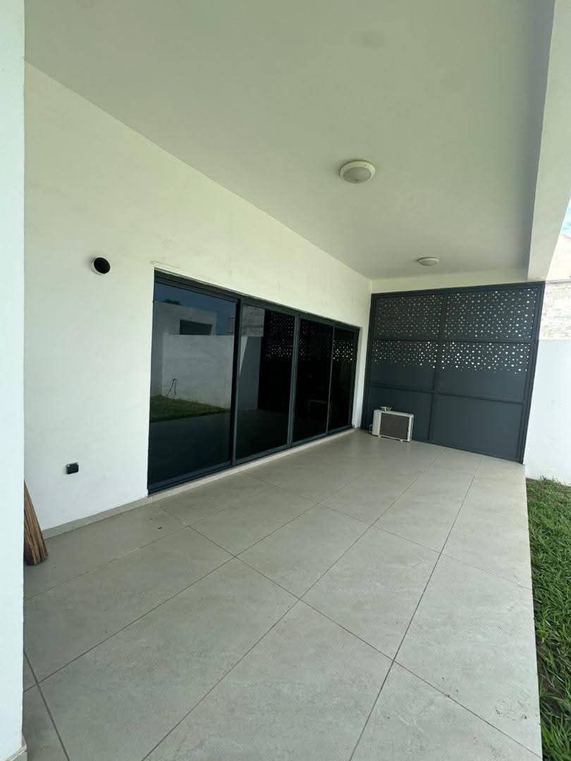 Appartement à louer à Cotonou Fidjrossè Plage (16)