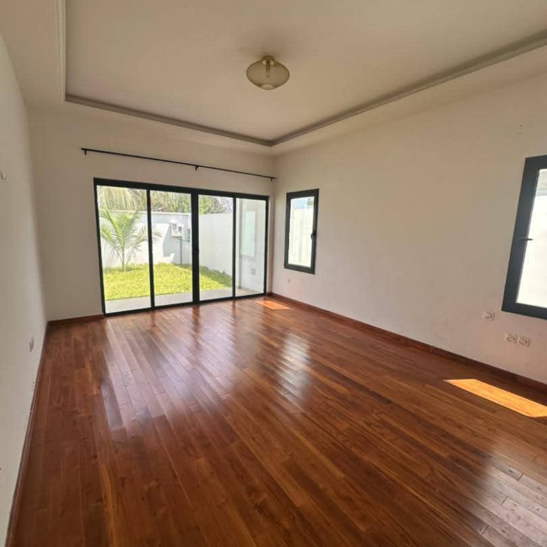 Appartement à louer à Cotonou Fidjrossè Plage (16)