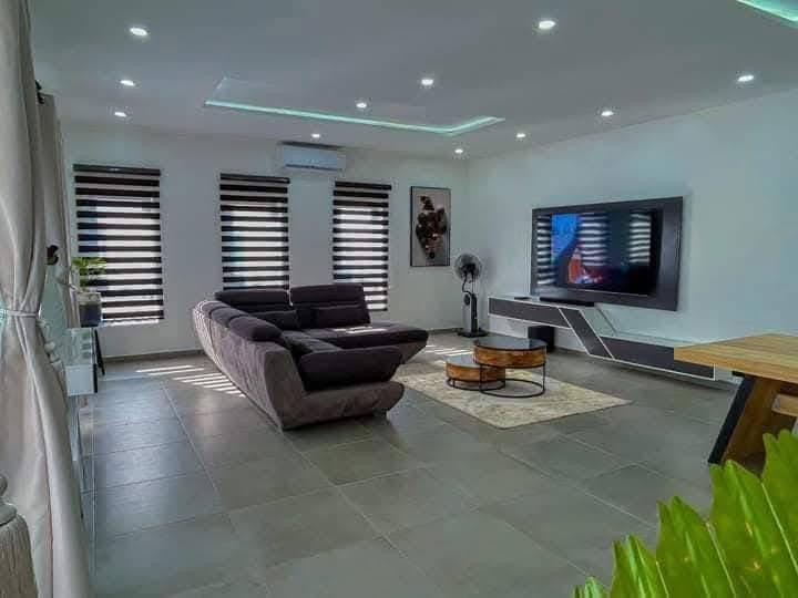 Appartement meublée moderne à louer à cotonou Fidjrossè plage