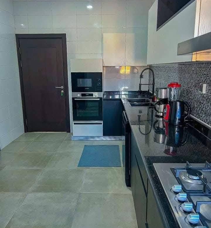 Appartement meublée moderne à louer à cotonou Fidjrossè plage
