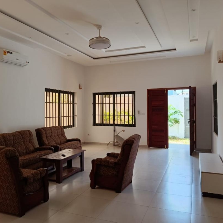 Villa A louer à Cotonou Fidjrossè Plage