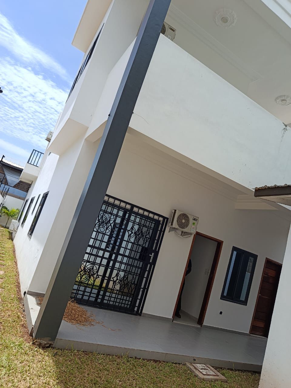 Villa A louer à Cotonou Fidjrossè Plage