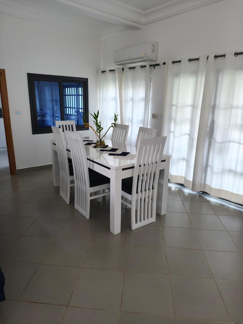 Villa Duplex meublée à vendre à Abomey-Calavi Bakhita Finafa