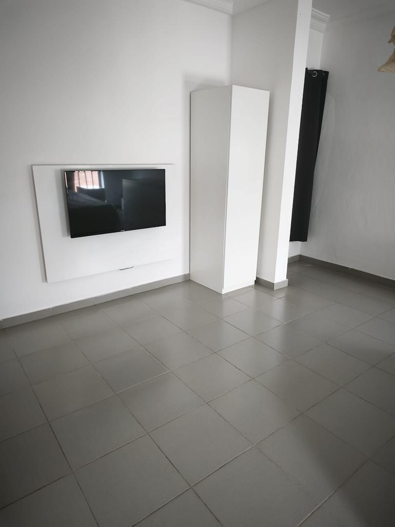 Villa Duplex meublée à vendre à Abomey-Calavi Bakhita Finafa