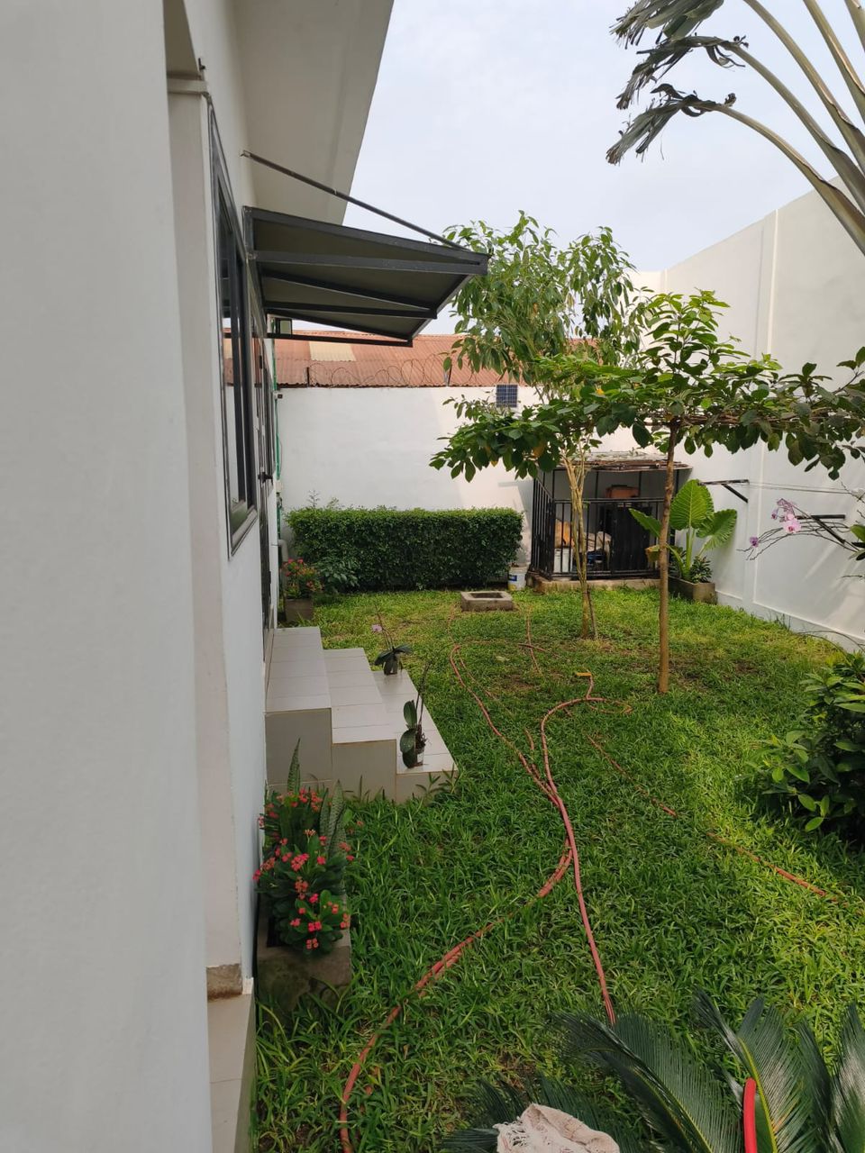 Villa Duplex meublée à vendre à Abomey-Calavi Bakhita Finafa